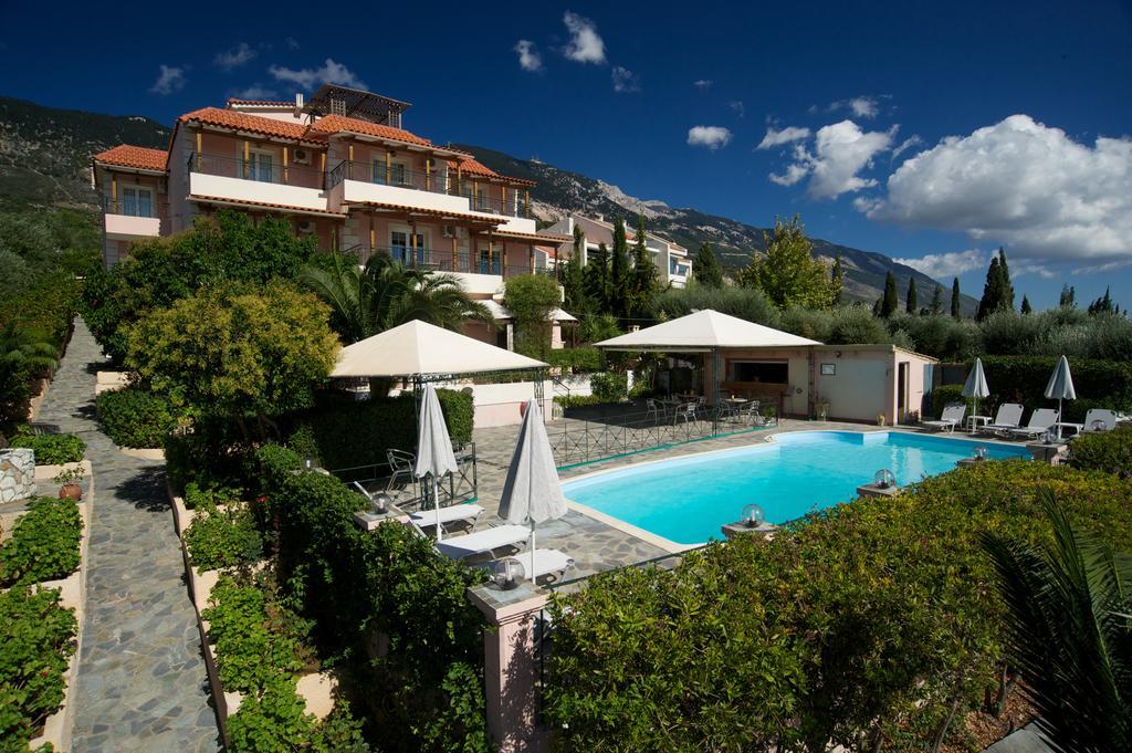 Nostos Aparthotel Mousata Exterior foto