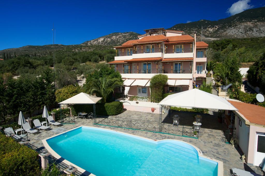 Nostos Aparthotel Mousata Exterior foto